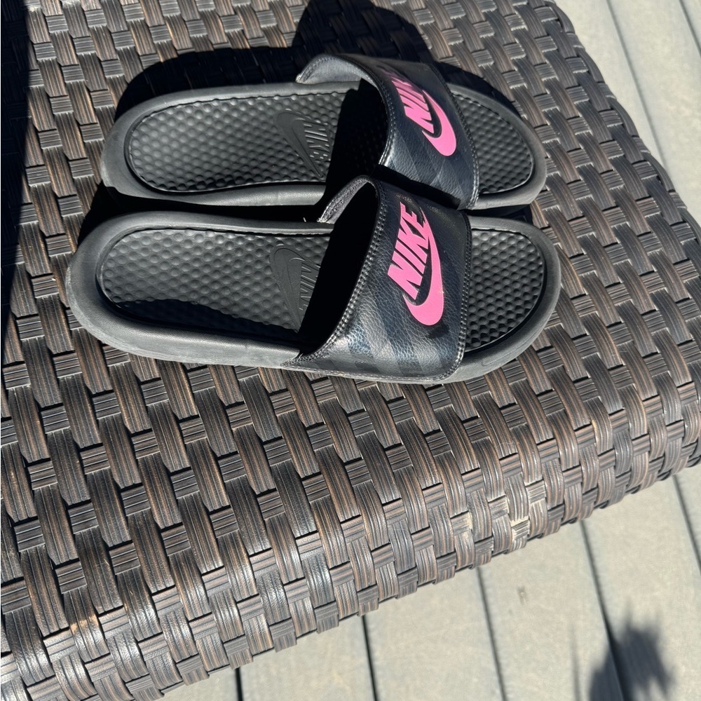 Women’s Nike slides